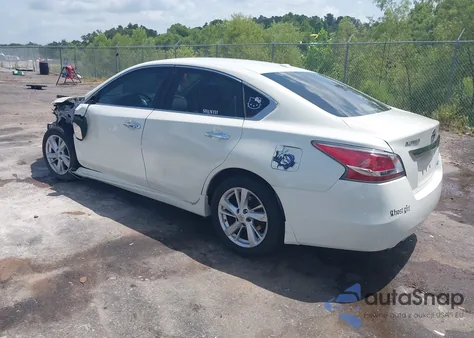 2015 Nissan Altima 2.5 Sv из США, поврежденный, VIN 1N4AL3AP0FC175130